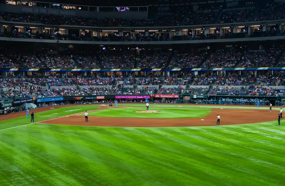 Blue Jays World Series Roster Breakdown: Key Players from 1992 & 1993 Championships